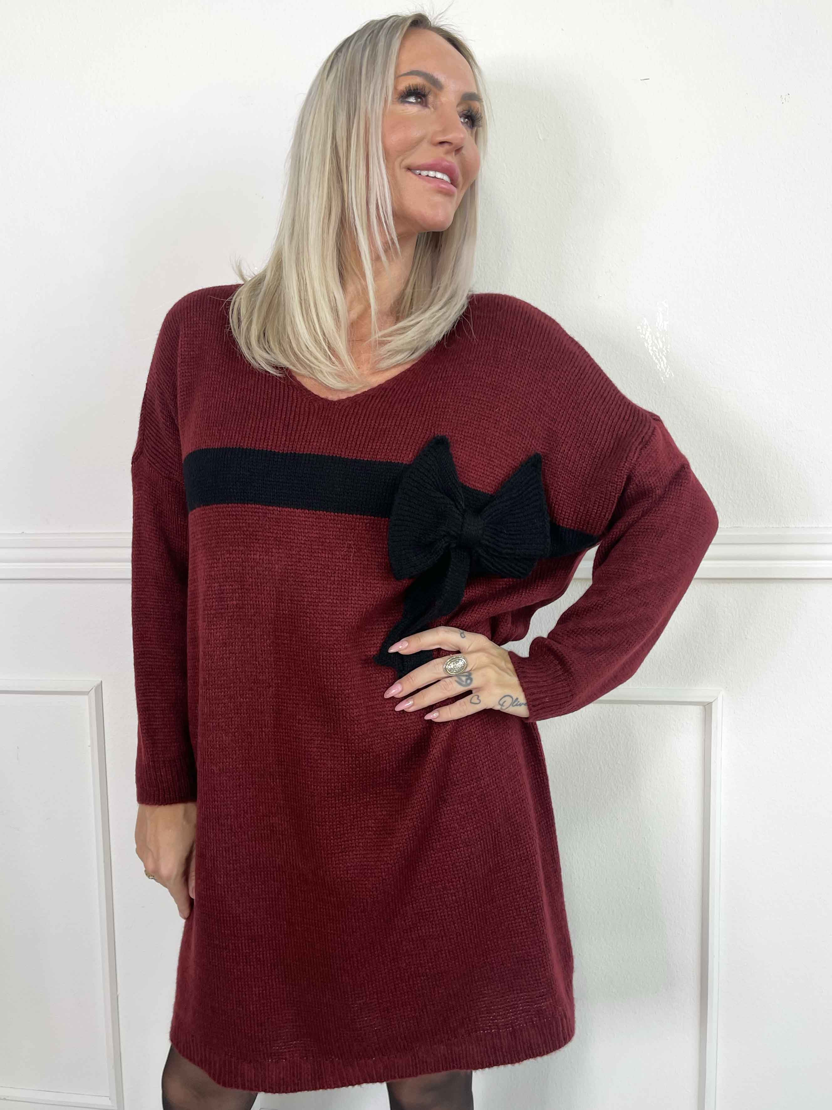 Berra - Stickad klänning med band och rosett